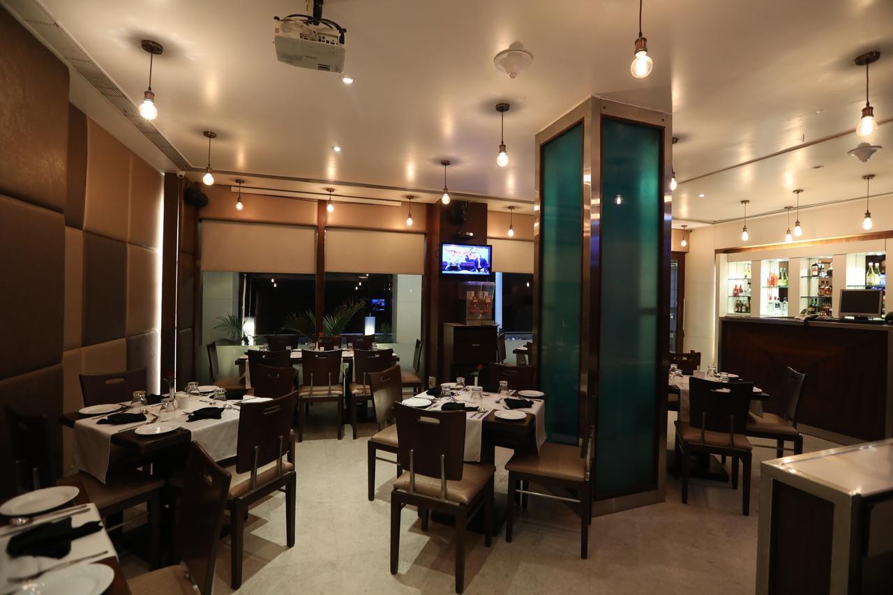 Citizen Hotel Bombay Extérieur photo