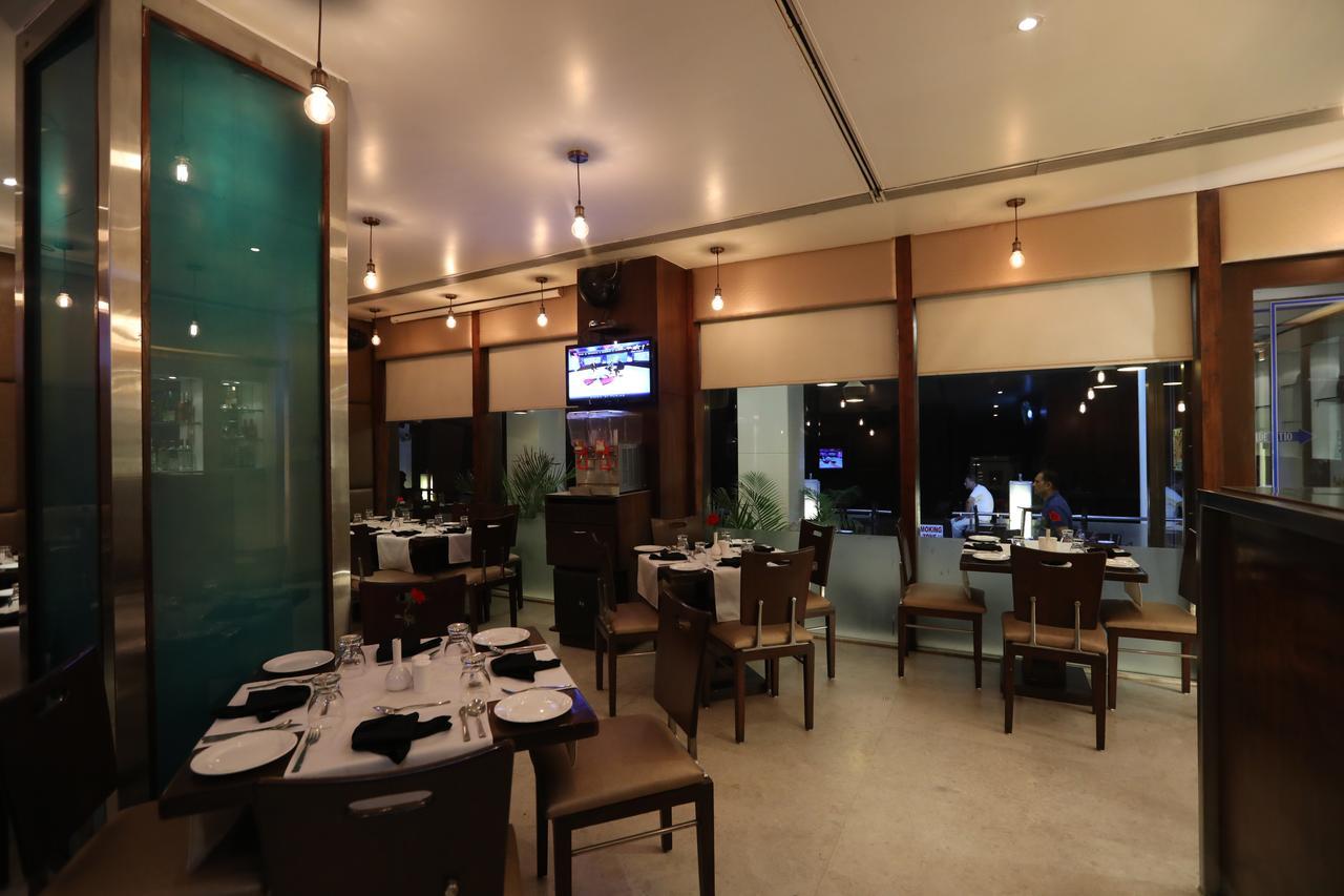 Citizen Hotel Bombay Extérieur photo