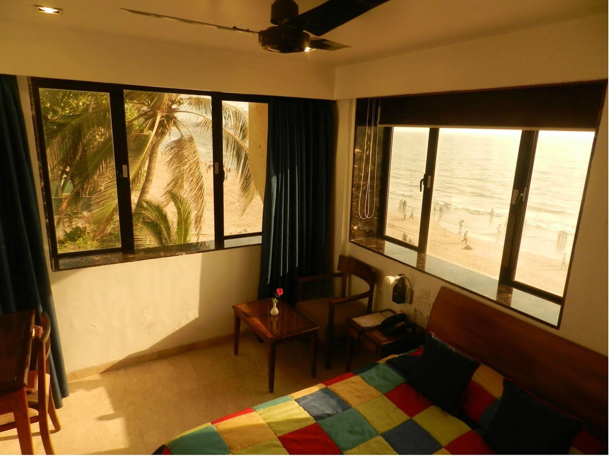 Citizen Hotel Bombay Extérieur photo